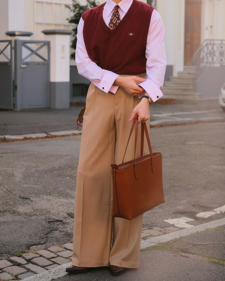 baggy wide-leg trousers